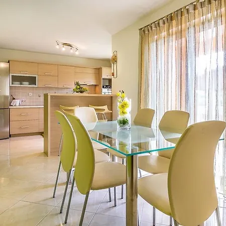 Sany Apartament Mednjan